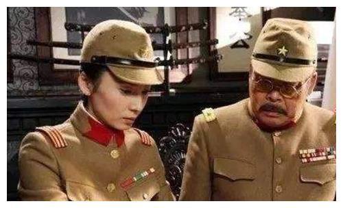 吃瓜蒙主间谍身份解析 黄瓜c,吃瓜蒙主间谍身份之谜